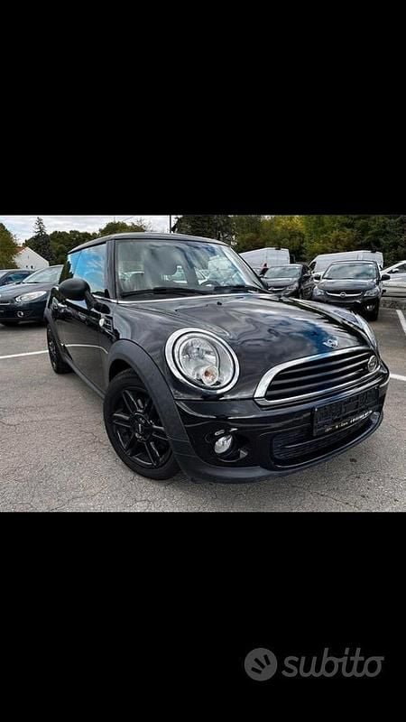 Nero Usata 2013 Mini Cooper Due volumi | 8500 € - Immagine 1/4
