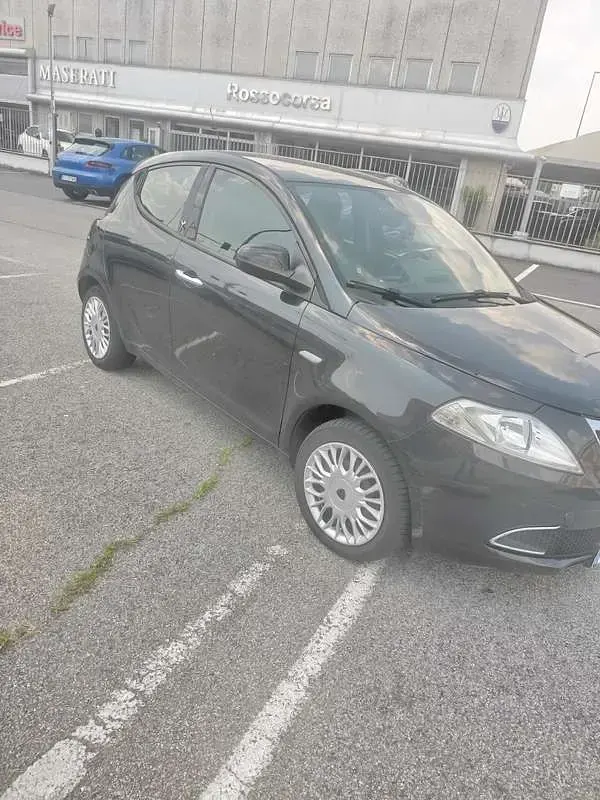 Usata Lancia Ypsilon S 69 CV (50 kW) 2012 Utilitaria