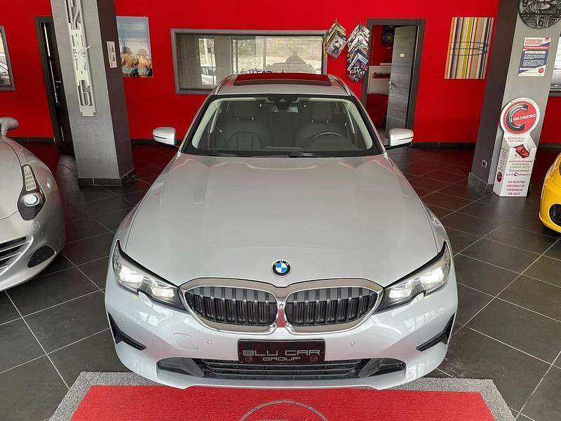 Usata BMW 318 Sport Line 149 CV (109 kW) 2021 Argento Station wagon