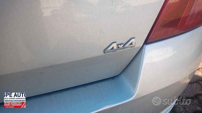 Usata Suzuki Swift 92 CV (67 kW) 2006 Grigio Utilitaria