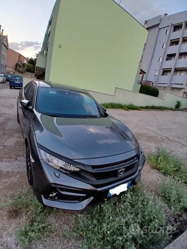 Usata Honda Civic 126 CV (92 kW) 2021 Grigio Berlina