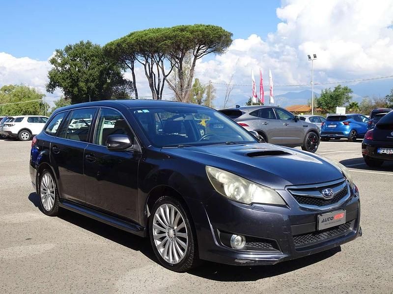 Usata Subaru Legacy 150 CV (110 kW) 2011 Grigio Station wagon