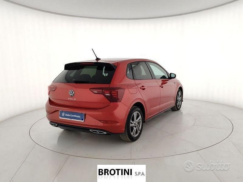 Usata VW Polo R-line 95 CV (69 kW) 2023 Rosso Utilitaria