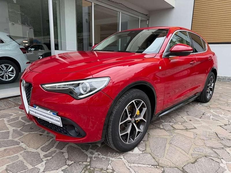 Usata Alfa Romeo Stelvio Ti 209 CV (153 kW) 2021 Rosso alfa SUV