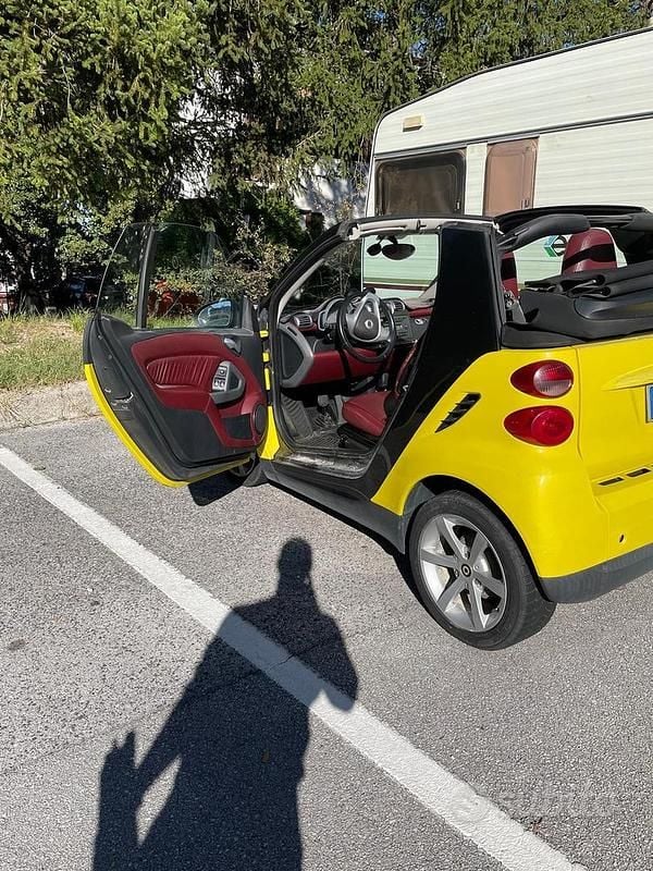 Giallo Usata 2007 Smart ForTwo Cabrio Cabrio | 3500 € - Immagine 1/4