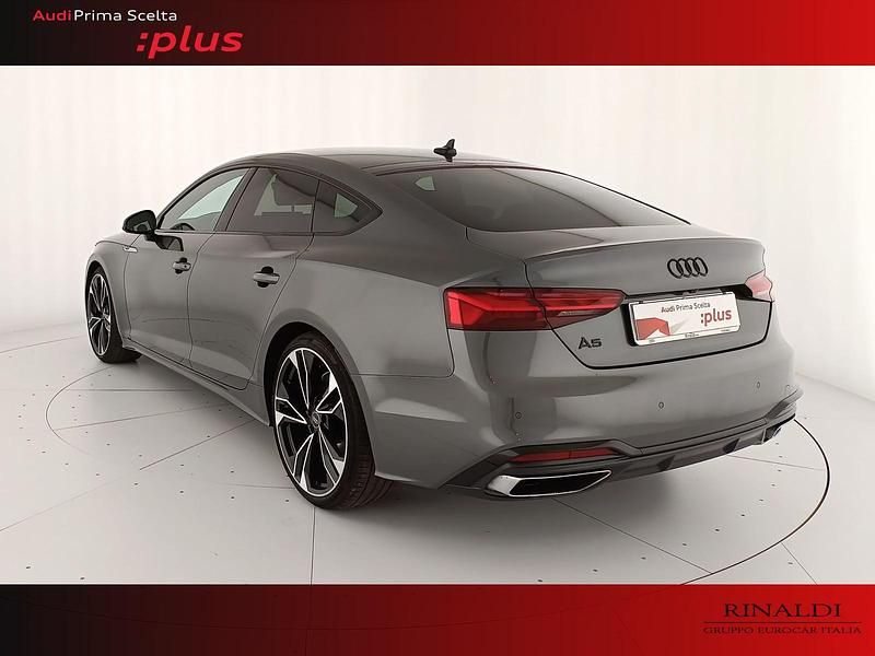 Usata Audi A5 Sportback S-Line 204 CV (150 kW) 2025 Grigio daytona perlato Utilitaria