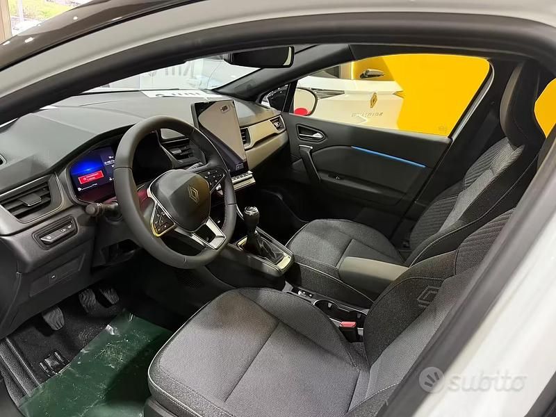 Nuova Renault Captur Techno 100 CV (73 kW) 2025 Bianco SUV