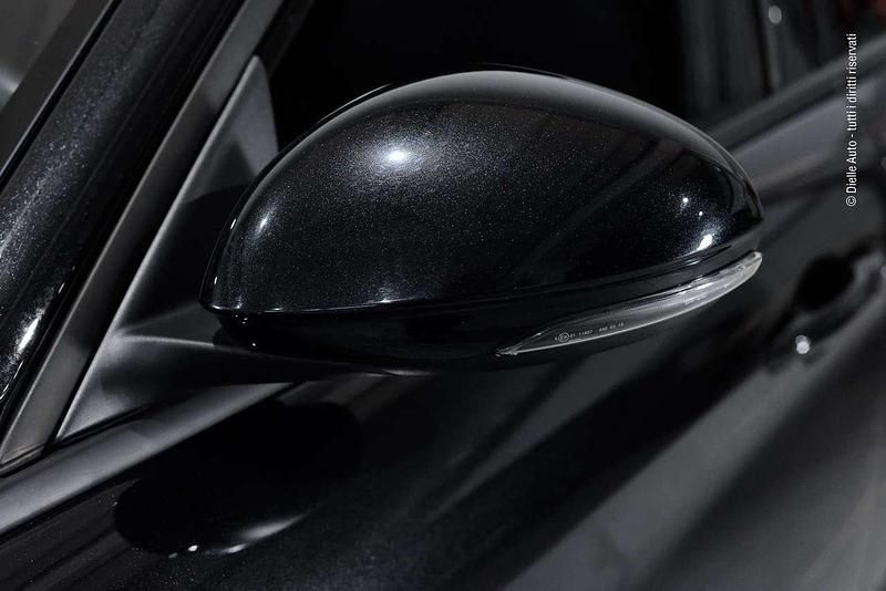 Usata Alfa Romeo Giulia Sprint 190 CV (139 kW) 2022 Nero vulcano Berlina