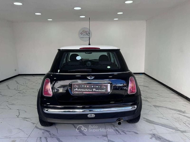 Usata Mini ONE 90 CV (66 kW) 2004 Nero Utilitaria