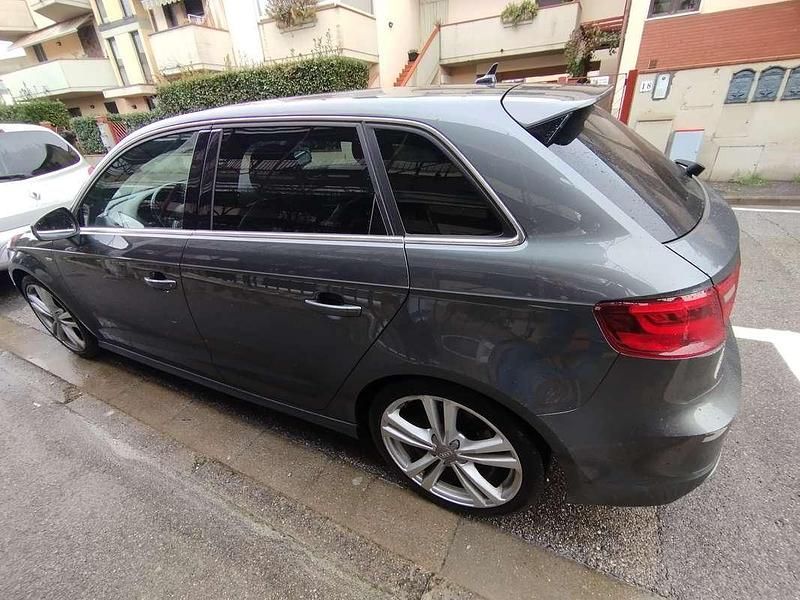 Usata Audi A3 S-Line 150 CV (110 kW) 2015 Grigio Berlina