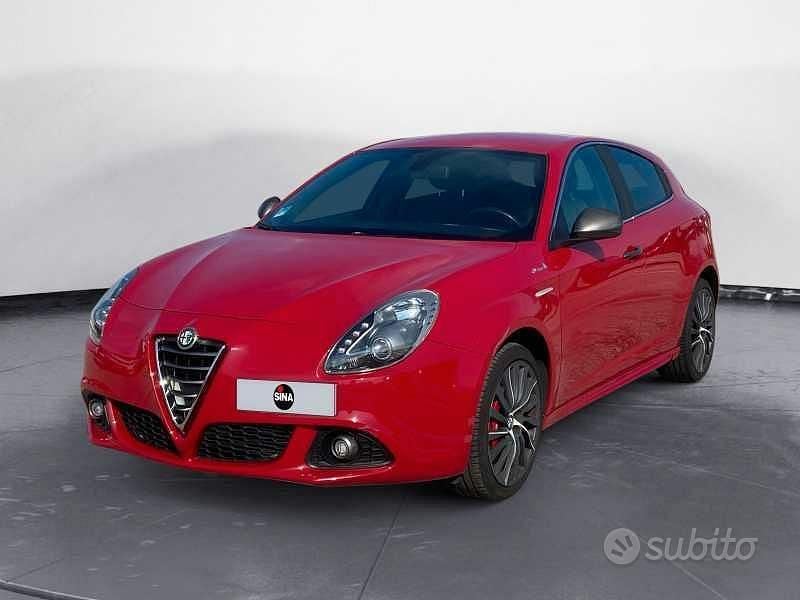 Rosso Usata 2015 Alfa Romeo Giulietta Distinctive Utilitaria | 11.400 € (Molto cara) - Immagine 1/4