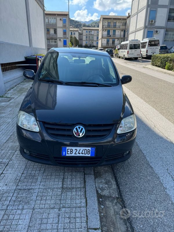 Usata VW Fox 54 CV (39 kW) 2011 Grigio Utilitaria