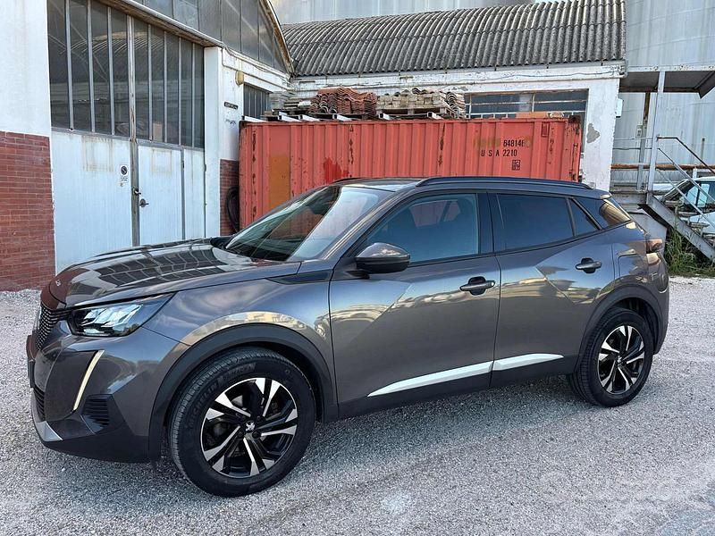 Usata Peugeot 2008 Allure 110 CV (80 kW) 2021 Grigio SUV