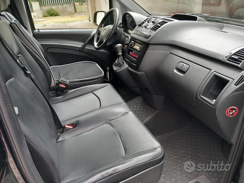 Usata Mercedes Vito 224 CV (164 kW) 2011 Nero Furgone