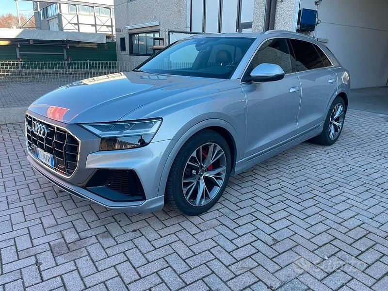 Grigio Usata 2019 Audi Q8 Sport SUV | 42.900 € (Super prezzo) - Immagine 1/4
