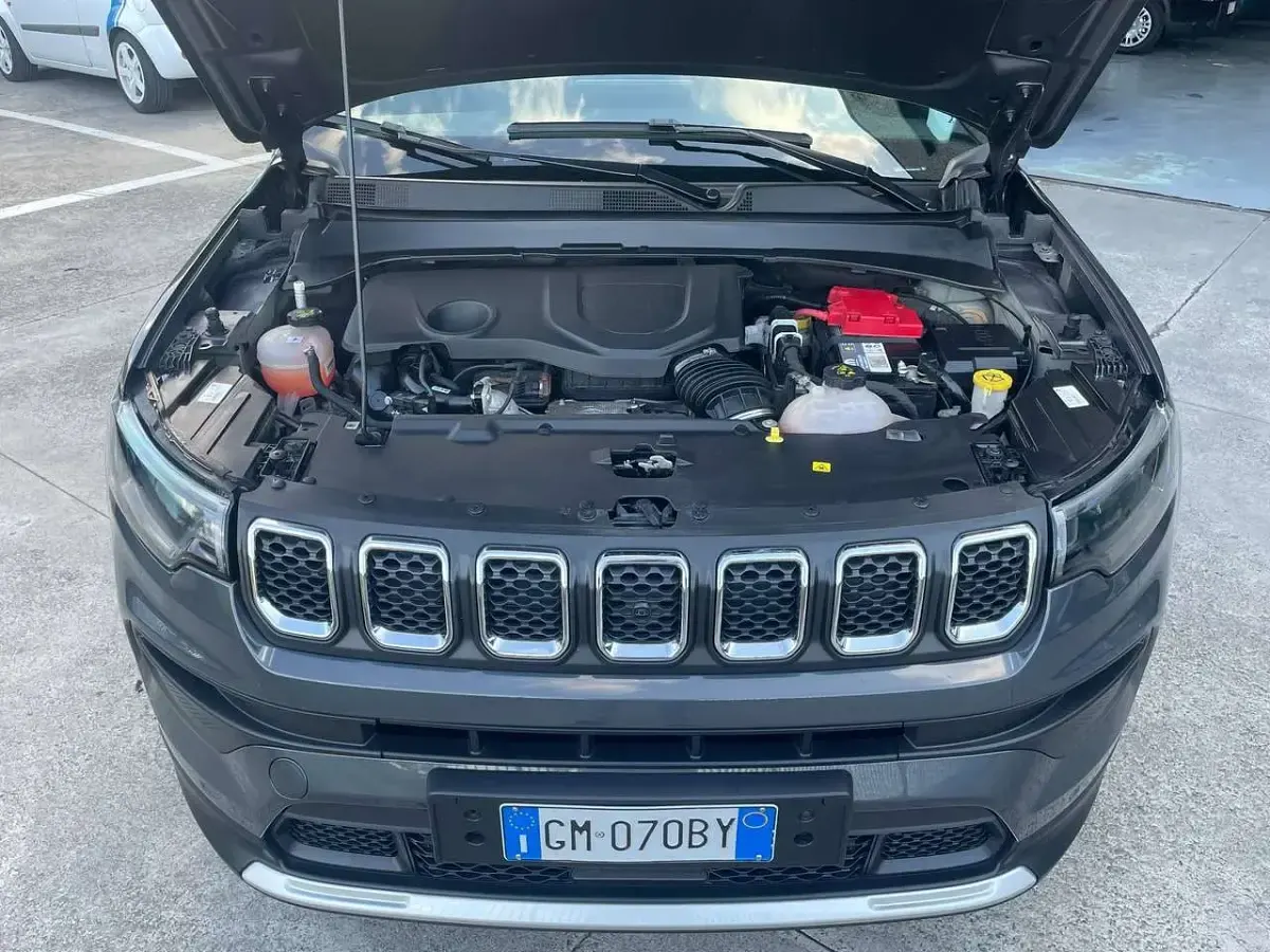 Usata Jeep Compass Limited 131 CV (96 kW) 2022 Grigio SUV