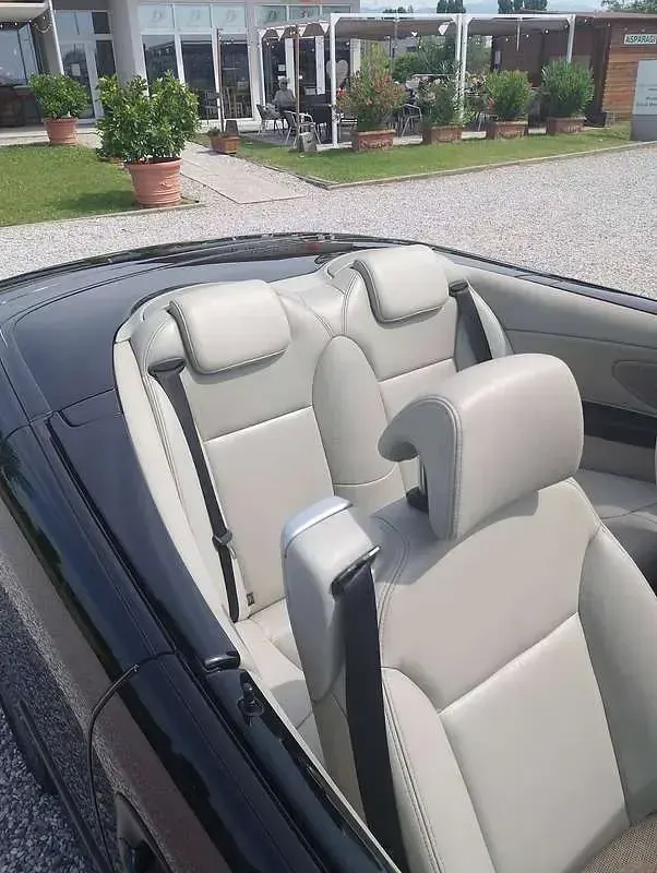 Usata Saab 9-3 Vector 150 CV (110 kW) 2007 Nero Cabrio