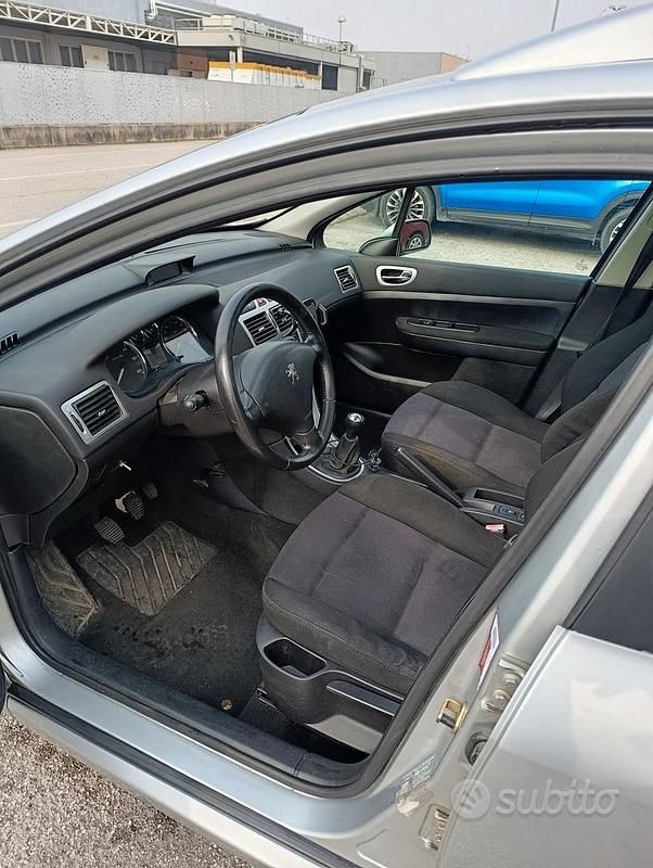 Usata Peugeot 307 2005 Grigio Station wagon