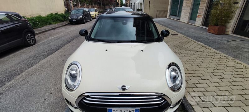 Bianco Usata 2016 Mini Cooper D Clubman Business Station wagon | 9500 € (Buon prezzo) - Immagine 1/4
