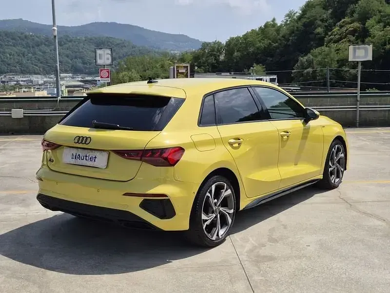 Usata Audi A3 Sportback S-Line 150 CV (110 kW) 2023 Giallo Utilitaria