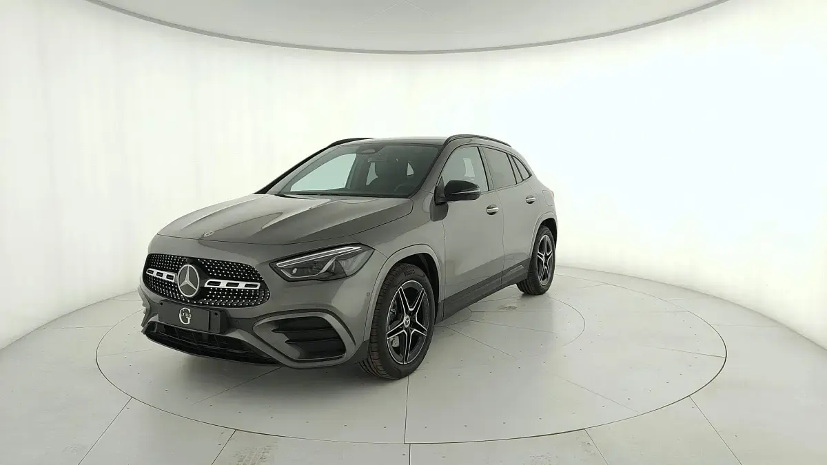 Usata Mercedes GLA200 AMG Line Premium 150 CV (110 kW) 2026 SUV