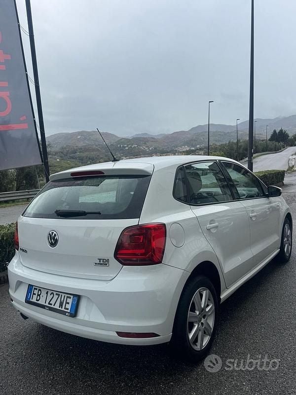 Usata VW Polo Comfortline 90 CV (66 kW) 2016 Bianco Berlina