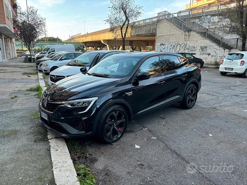 Usata Renault Arkana 145 CV (106 kW) 2022 Nero SUV