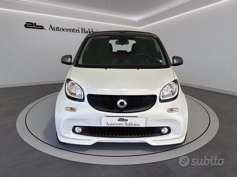 Usata Smart ForTwo Cabrio Brabus 90 CV (66 kW) 2017 Bianco Cabrio