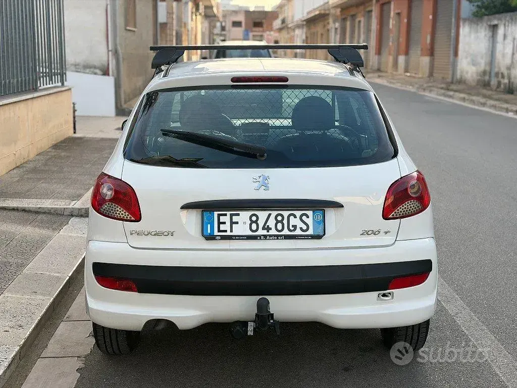 Usata Peugeot 206 68 CV (50 kW) 2009 Bianco Furgone