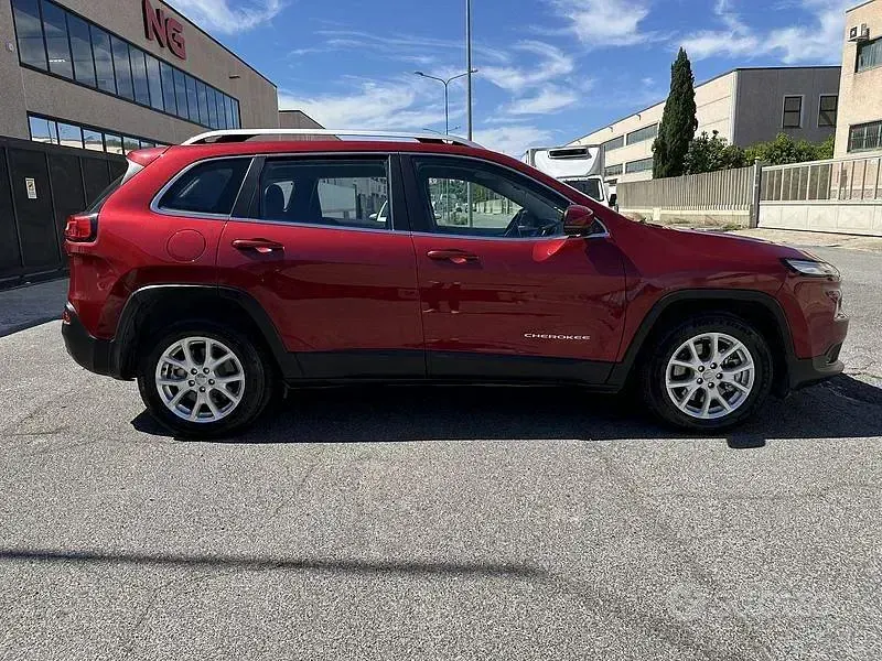 Usata Jeep Cherokee Longitude 140 CV (102 kW) 2017 Rosso SUV