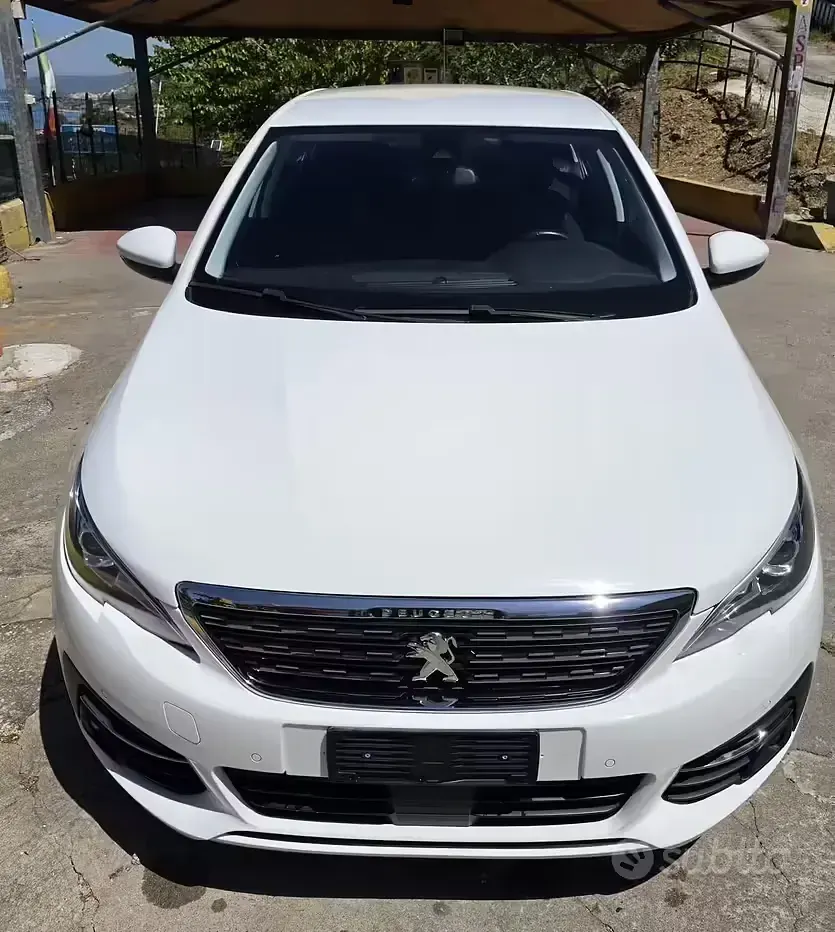 Usata Peugeot 308 130 CV (95 kW) 2019 Bianco Berlina