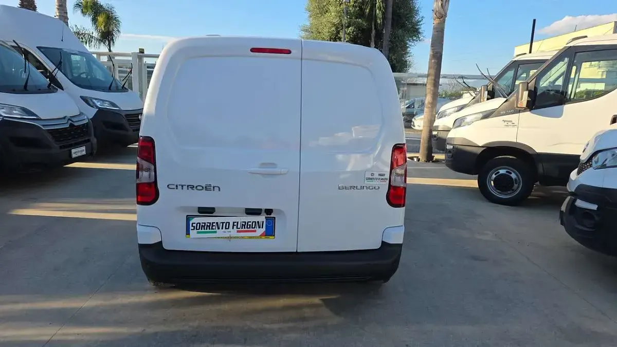 Usata Citroën Berlingo 102 CV (75 kW) 2024 Bianco Monovolume