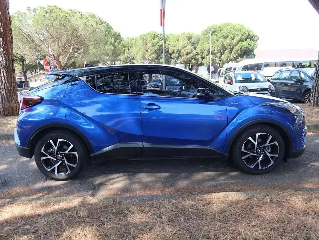 Usata Toyota C-HR Style 98 CV (72 kW) 2018 Blu/azzurro SUV