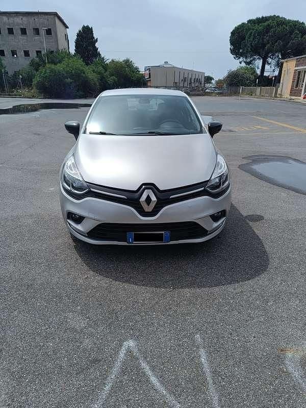 Usata 2019 Renault Clio IV Berlina | 8950 € (Super prezzo) - Immagine 1/4
