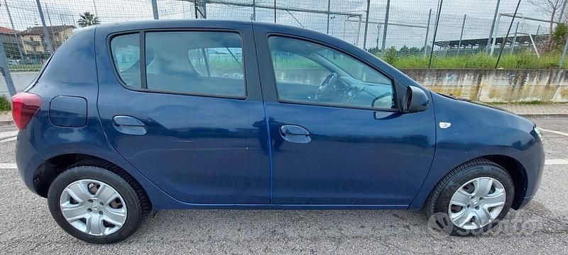 Usata Dacia Sandero 100 CV (73 kW) 2020 Blu Berlina