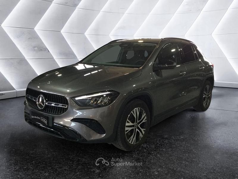 Usata Mercedes GLA200 Advanced Plus 150 CV (110 kW) 2025 Grigio SUV