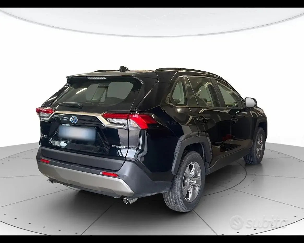 Usata Toyota RAV4 Hybrid Business Edition 218 CV (160 kW) 2023 Nero SUV