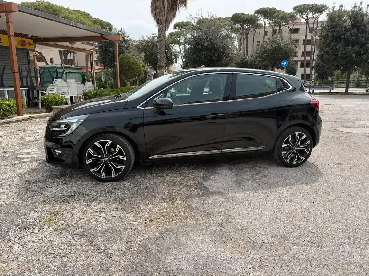 Usata Renault Clio V Intens 116 CV (85 kW) 2020 Nero Berlina