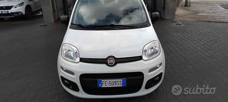 Bianco Usata 2016 Fiat Panda Tre volumi | 7500 € (Buon prezzo) - Immagine 1/4