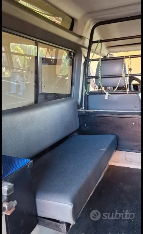 Bianco Usata 2002 Land Rover Defender SUV | 21.000 € (Super prezzo) - Immagine 1/4