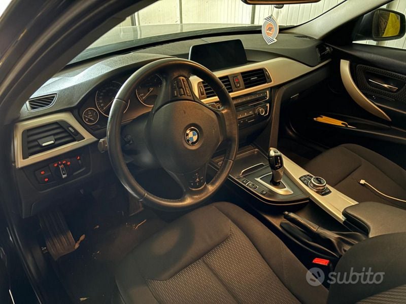 Usata BMW 318 150 CV (110 kW) 2018 Nero Berlina