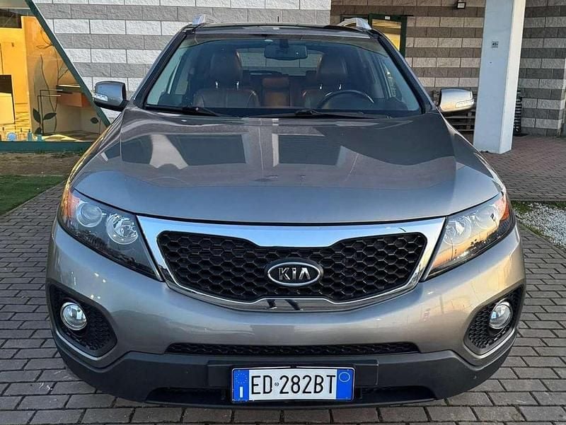Usata Kia Sorento Active 197 CV (144 kW) 2010 Grigio SUV