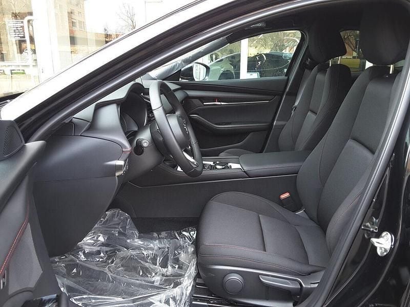 Nuova Mazda 3 140 CV (102 kW) 2026 Jet black met Berlina
