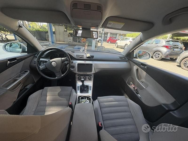 Usata VW Passat Highline 140 CV (102 kW) 2008 Grigio Station wagon