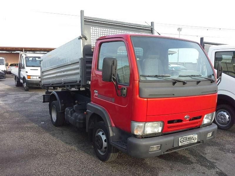 Usata Nissan Cabstar 120 CV (88 kW) 2002 Other Pick-up