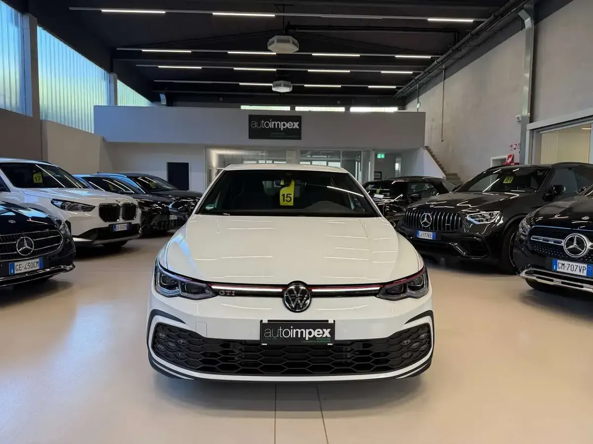 Usata VW Golf VIII GTI 245 CV (180 kW) 2024 Bianco Berlina