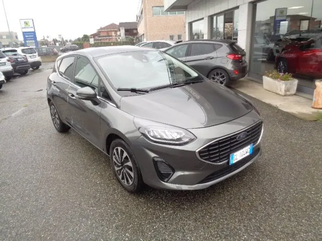 Usata Ford Fiesta Titanium 75 CV (55 kW) 2023 Grigio Utilitaria