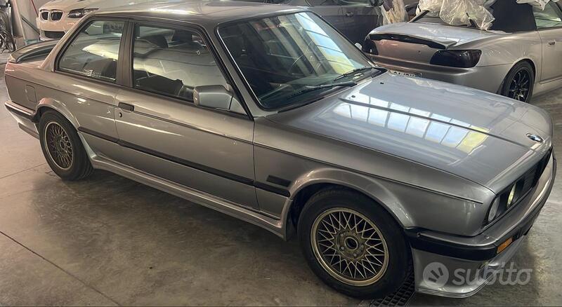 Usato 1987 BMW 320 2.0 Benzin 129 CV (22.900 €)