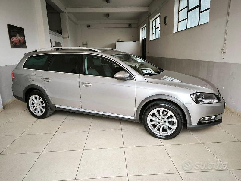 Grigio Usata 2014 VW Passat Alltrack Station wagon | 12.900 € (Buon prezzo) - Immagine 1/4