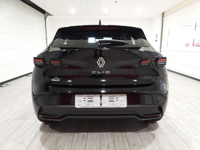 Nuova Renault Clio V Evolution 116 CV (85 kW) 2026 Verde assoluto Berlina